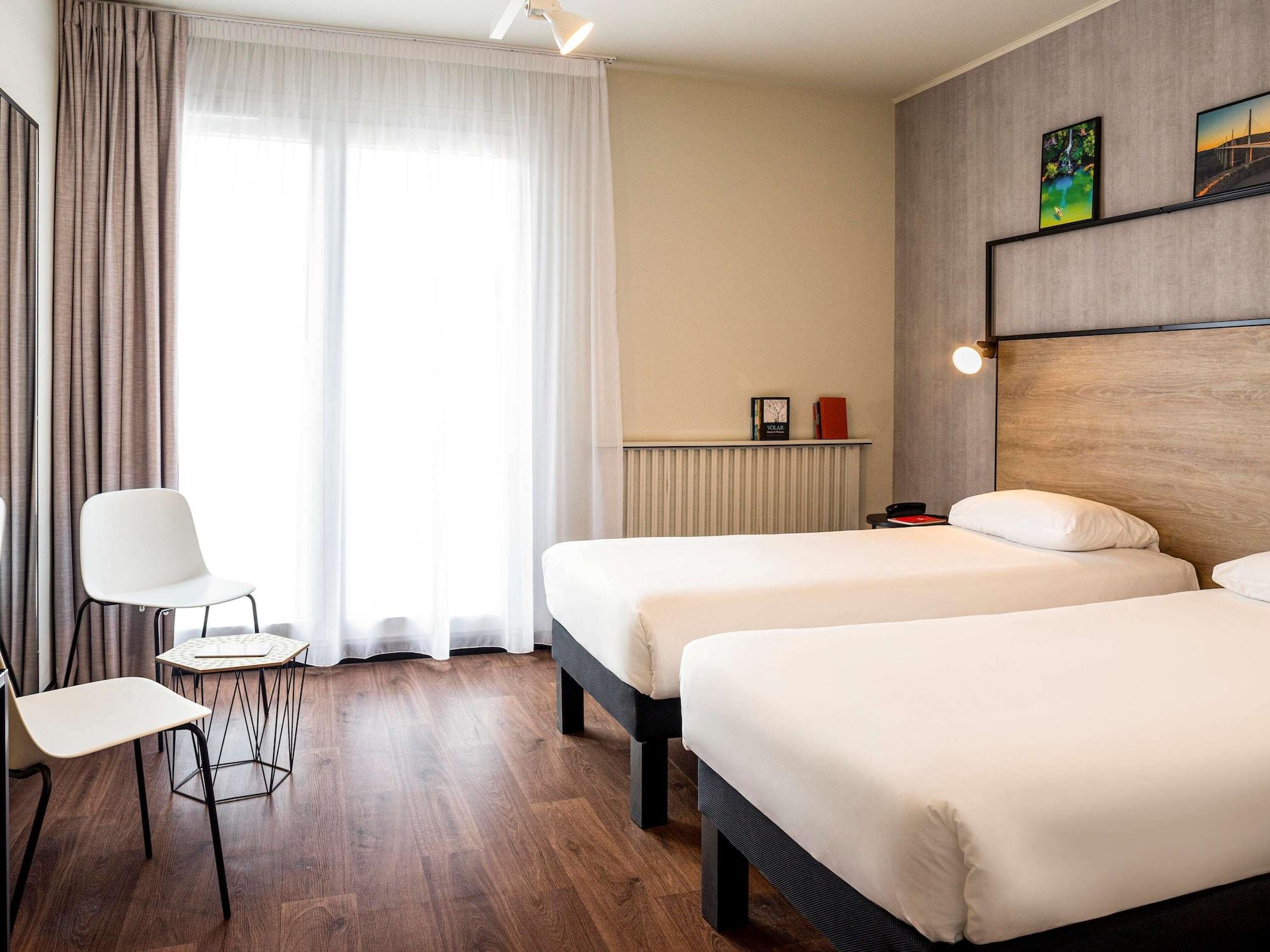 Ibis Centre Millau Hotel Exterior photo